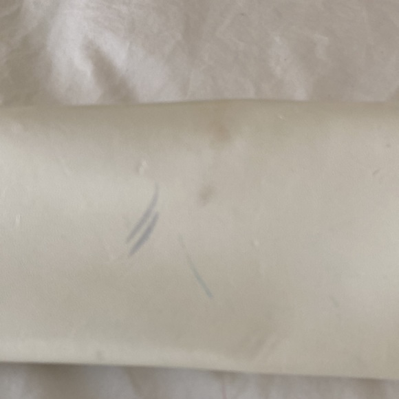 Gucci Black sunglass case & White Valentino sunglass eyeglass case. SET OF 2 - Picture 4 of 16